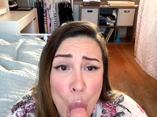 Close with reference to pussy toying upstairs cams